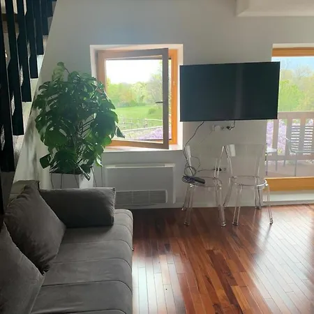 Apartament House Wisteria Kostanjevica na Krasu Zewnętrze zdjęcie