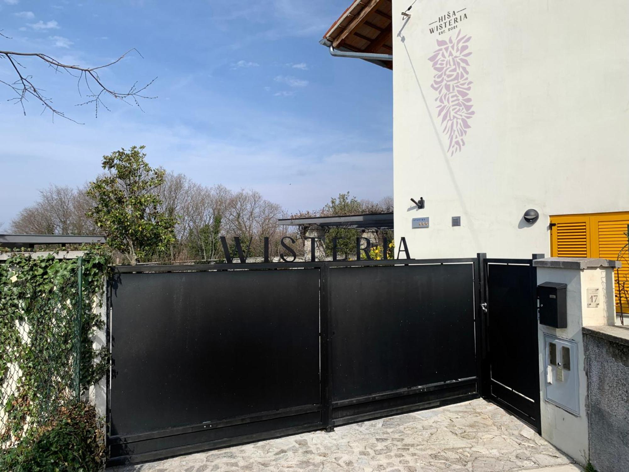 House Wisteria Apartment Kostanjevica na Krasu